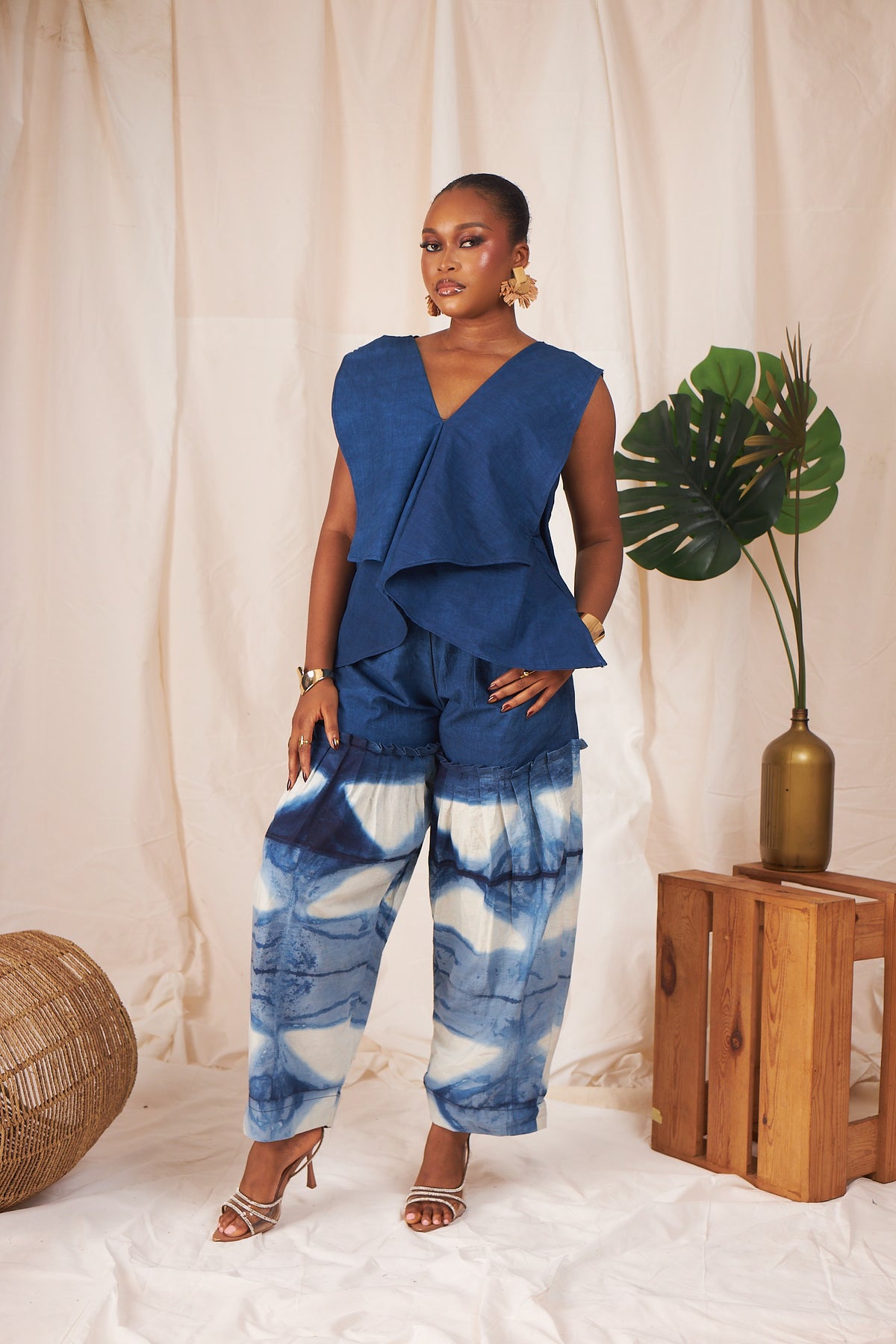 Nia Two-Way Top & Barrel Pants Set – Indigo