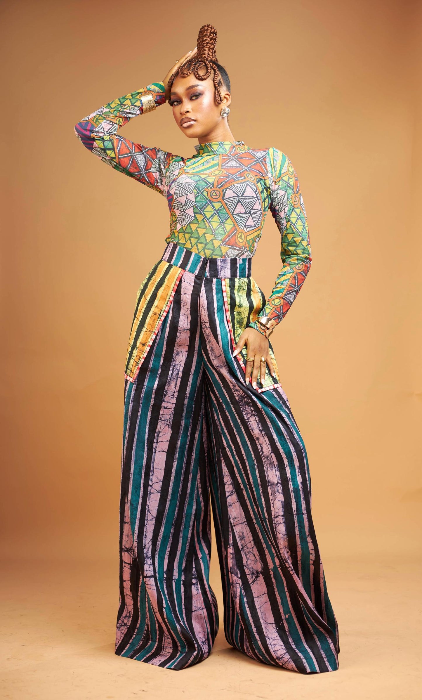Fadimatu Set – Multicolour Striped Top & Wide-Leg Pants